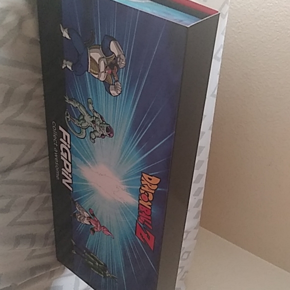DRAGON BALL Z FIGPIN - Picture 1 of 1